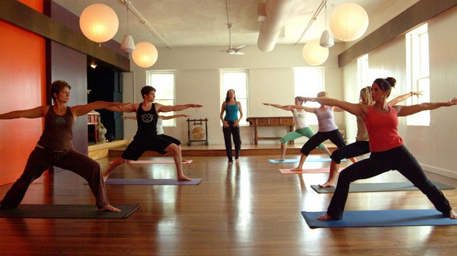 Tuyển huấn luyện viên Yoga cần có kinh nghiệm chuyên môn cao