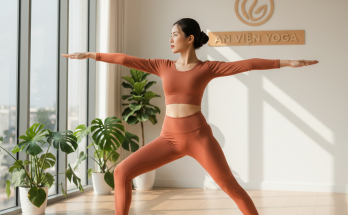 7 tư thế yoga siêu hiệu quả cho bộ ngực săn chắc hơn. - Yoga An Viên